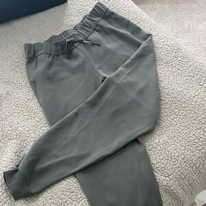 lululemon On the fly joggers